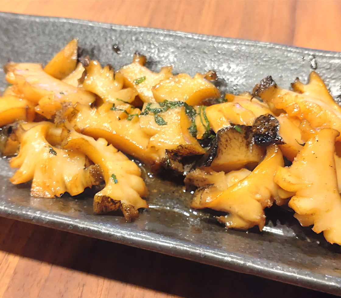 養殖”活”アワビ 4個（約300g）